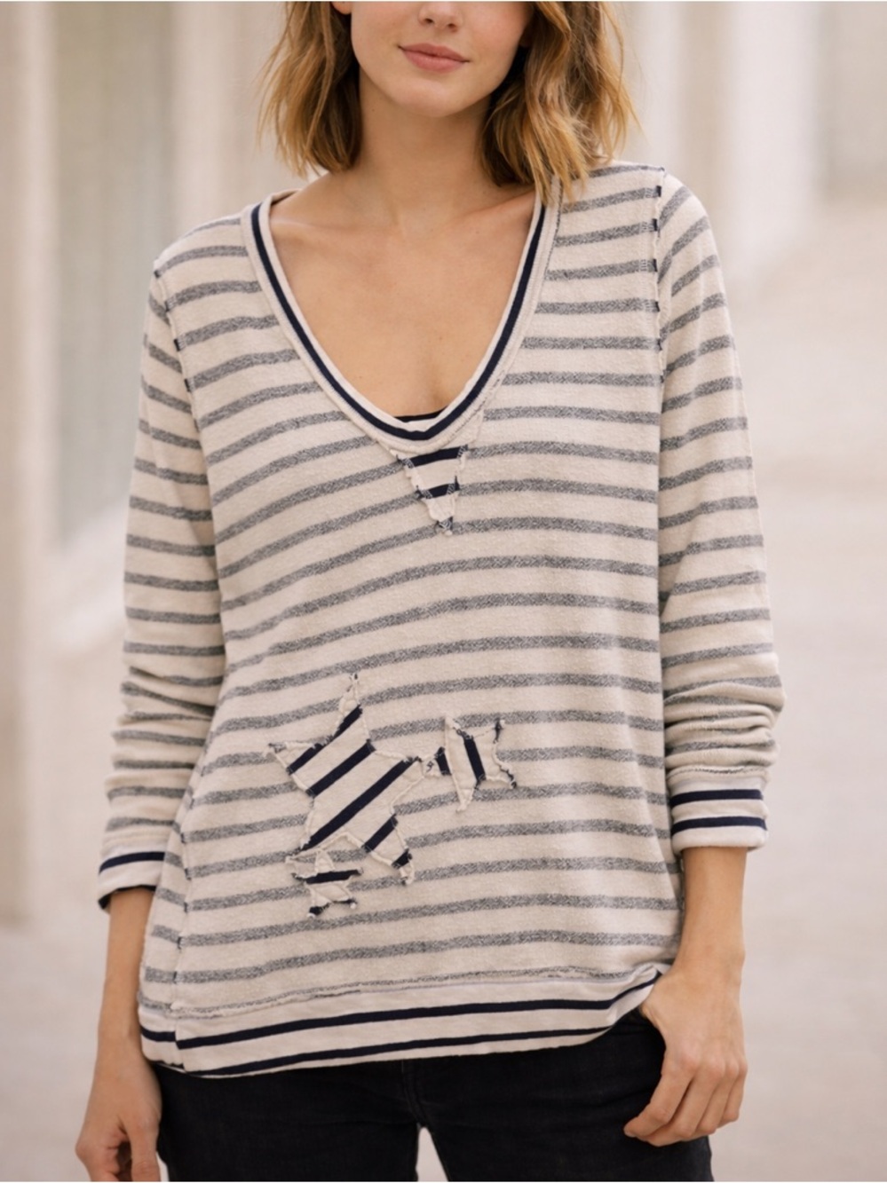 MONROW Women’s Inside-Out Navy Striped V-Neck Pullover 100% Cotton Small GUC